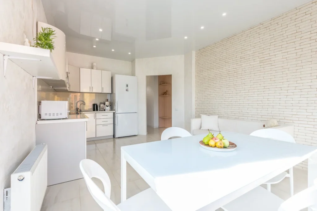 beneficios de unir cocina y salón : espacio multifuncional