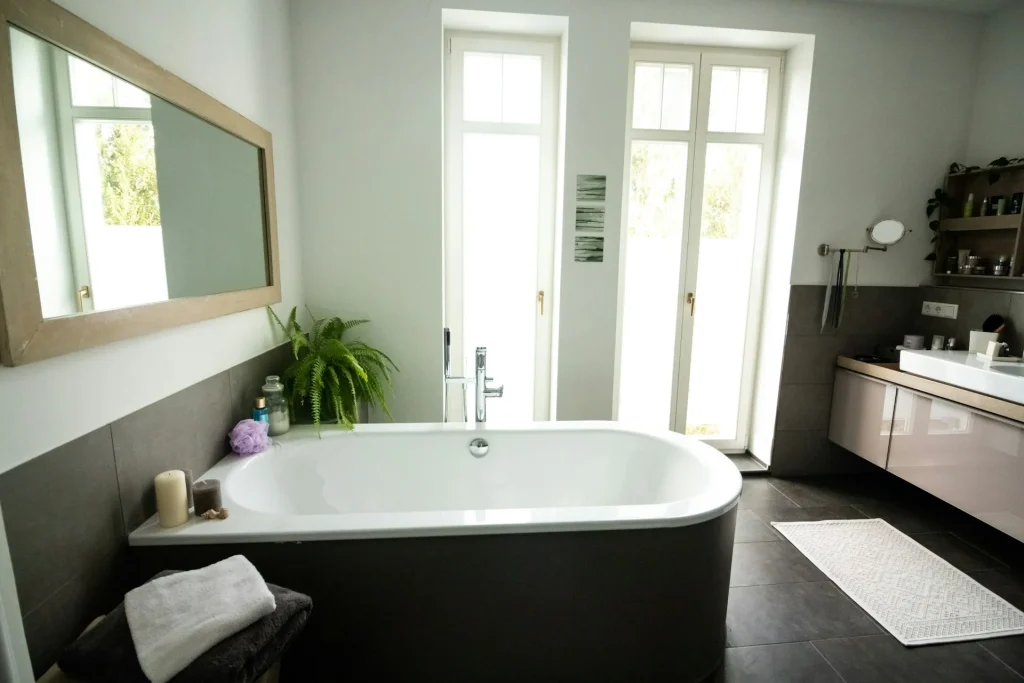 Tendencias en reformas de baño en 2024: bañeras dobles